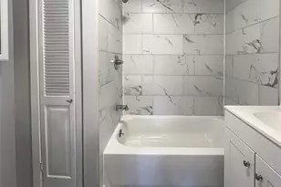 371 Pennsylvania Ave, Mineola, NY 11501 - Photo 19