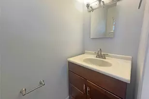 371 Pennsylvania Ave, Mineola, NY 11501 - Photo 9