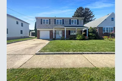 371 Pennsylvania Avenue, Mineola, NY 11501 - Photo 1