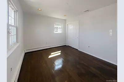 371 Pennsylvania Avenue, Mineola, NY 11501 - Photo 27