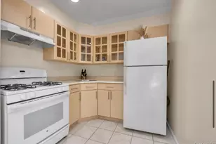 88-10 70th Rd, Forest Hills, NY 11375 - Photo 11