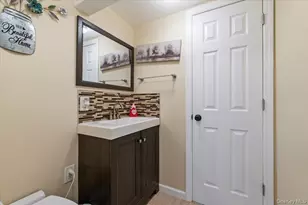 212 Locust Dr, Rocky Point, NY 11778 - Photo 21