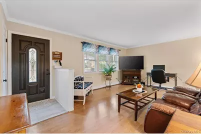 212 Locust Drive, Rocky Point, NY 11778 - Photo 5