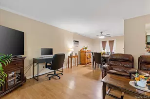 212 Locust Dr, Rocky Point, NY 11778 - Photo 7