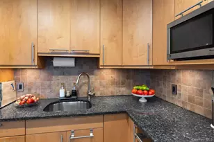 902 Dean Ave, Bronx, NY 10465 - Photo 37