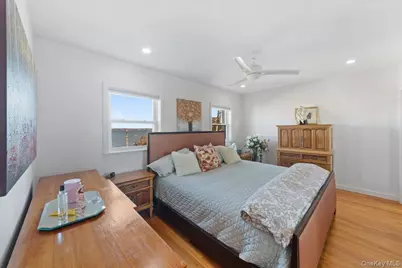 902 Dean Avenue, Bronx, NY 10465 - Photo 15