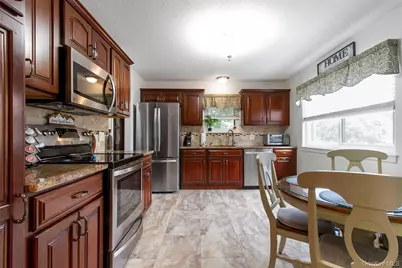 489 Heritage Hills #B, Somers, NY 10589 - Photo 3