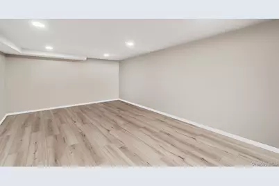 31 Dillon Drive, Dix Hills, NY 11746 - Photo 37