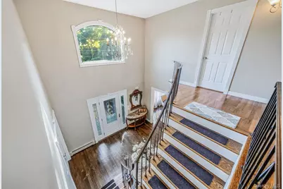 31 Dillon Drive, Dix Hills, NY 11746 - Photo 19