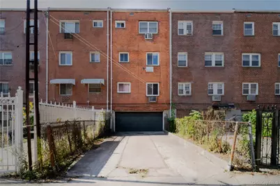 565 E 81st Street, Brooklyn, NY 11236 - Photo 3