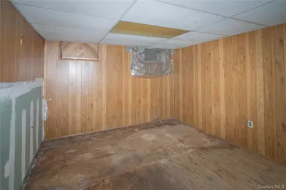 565 E 81st Street, Brooklyn, NY 11236 - Photo 15