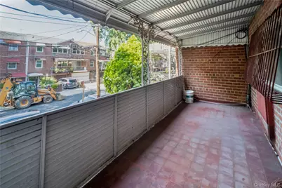 565 E 81st Street, Brooklyn, NY 11236 - Photo 9