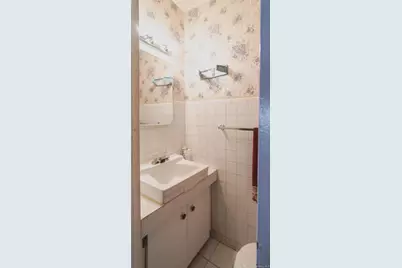 565 E 81st Street, Brooklyn, NY 11236 - Photo 11