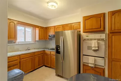 565 E 81st Street, Brooklyn, NY 11236 - Photo 5