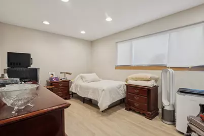 12 Wesleyan Road, Commack, NY 11725 - Photo 19