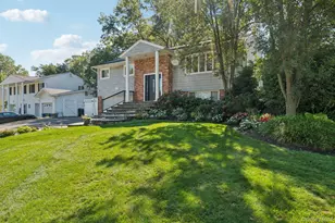 12 Wesleyan Rd, Commack, NY 11725 - Photo 3
