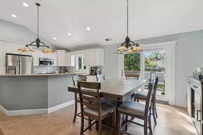 12 Wesleyan Road, Commack, NY 11725 - Photo 9