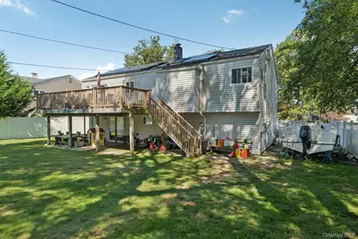 12 Wesleyan Road, Commack, NY 11725 - Photo 25