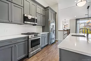 295 Silver Timber Dr, Yaphank, NY 11980 - Photo 5