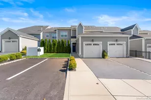 295 Silver Timber Dr, Yaphank, NY 11980 - Photo 27