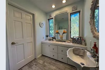 7 Kingston Road, Mount Sinai, NY 11766 - Photo 17