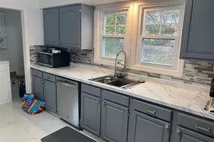 7 Woods Pl, Middletown, NY 10940 - Photo 7