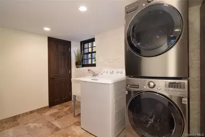 169 Kneeland Avenue, Yonkers, NY 10705 - Photo 45