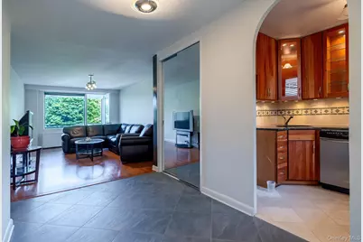 4901 Henry Hudson Parkway #7B, Bronx, NY 10471 - Photo 5