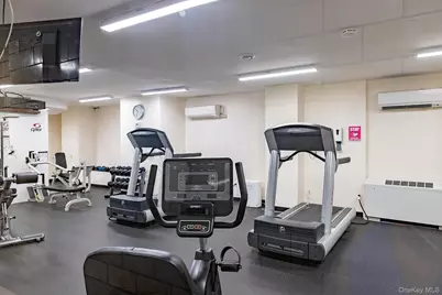 4901 Henry Hudson Parkway #7B, Bronx, NY 10471 - Photo 17