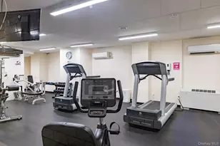 4901 Henry Hudson Pkwy, Bronx, NY 10471 - Photo 17