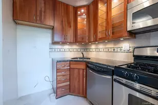 4901 Henry Hudson Pkwy, Bronx, NY 10471 - Photo 7