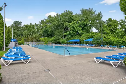 8 Terrace Circle #1B, Great Neck, NY 11021 - Photo 13