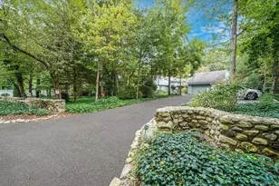 271 Bread and Cheese Hollow Rd, Northport, NY 11768 - Photo 29