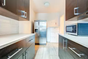 38-15 149th St, Flushing, NY 11354 - Photo 15