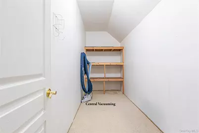 16 Avalon Court, Hopewell Junction, NY 12533 - Photo 27