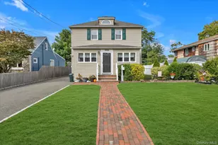 23 E 24th St, Huntington Station, NY 11746 - Photo 19