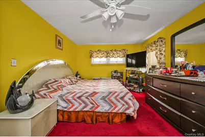 141 Brown Avenue, Hempstead, NY 11550 - Photo 9