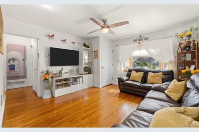 14224 250th Street, Rosedale, NY 11422 - Photo 9