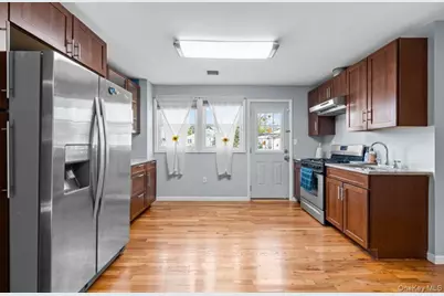 14224 250th Street, Rosedale, NY 11422 - Photo 15