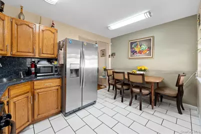 14224 250th Street, Rosedale, NY 11422 - Photo 7