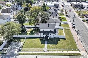 159 Southside Ave, Freeport, NY 11520 - Photo 3