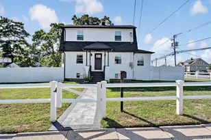 159 Southside Ave, Freeport, NY 11520 - Photo 7