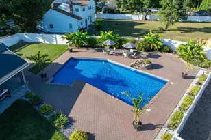 895 Sycamore Ave, Bohemia, NY 11716 - Photo 33