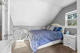 895 Sycamore Ave, Bohemia, NY 11716 - Photo 19