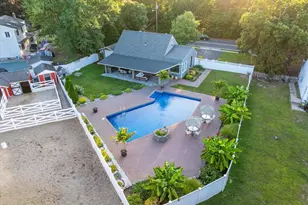 895 Sycamore Ave, Bohemia, NY 11716 - Photo 37