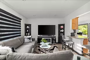 895 Sycamore Ave, Bohemia, NY 11716 - Photo 7