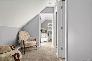 895 Sycamore Ave, Bohemia, NY 11716 - Photo 17