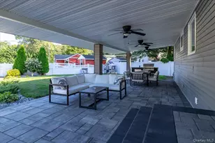 895 Sycamore Ave, Bohemia, NY 11716 - Photo 23