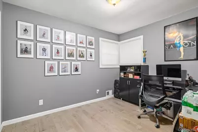 895 Sycamore Avenue, Bohemia, NY 11716 - Photo 15