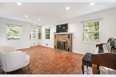 29 Chatfield Road, Bronxville, NY 10708 - Photo 5